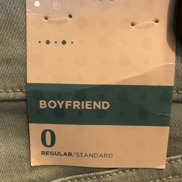 NWT Old Navy cur off Jean shorts - Picture 4 of 4